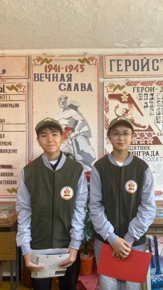 В историко-краеведческом музее МКОУ «Геметюбинская СОШ им.Амангишиевой З.Т.» прошла встреча с активистами ТОКС Моллаевым Шихсолтаном и Закарьяевой Элизой..